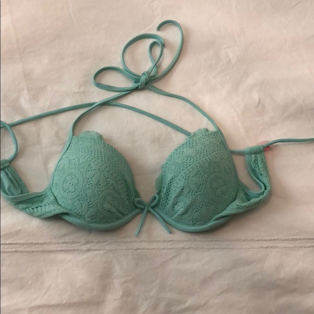 Victoria’s Secret Bikini Top